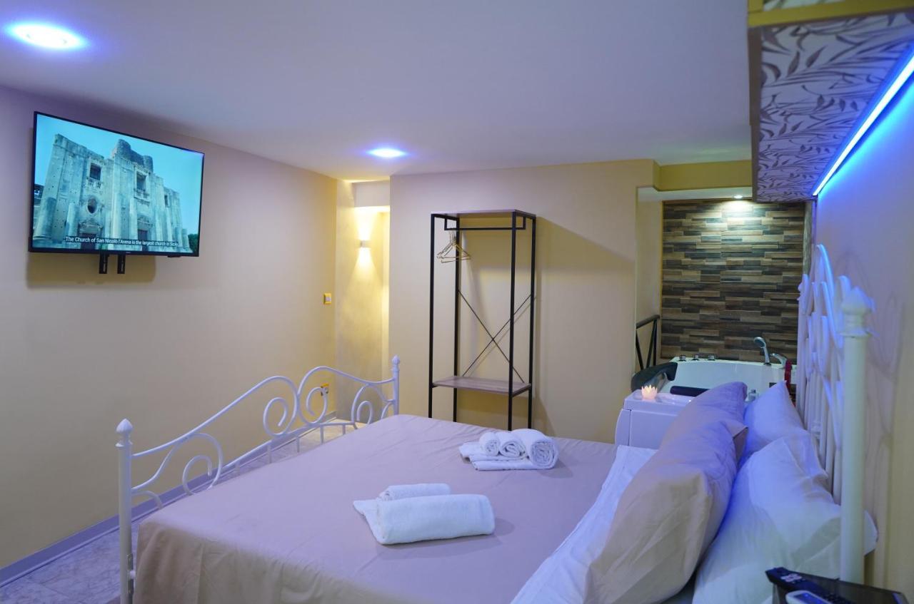 Corte Manzoni Independent Suite Катанія Екстер'єр фото